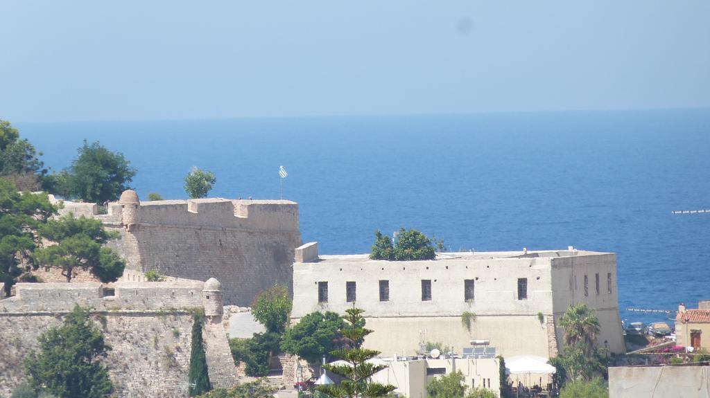 Fay'S Apartment Rethymno Esterno foto